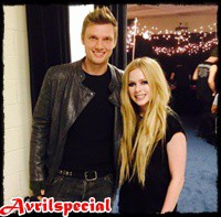 Lavigne faz parceria com integrante dos Backstreet Boys